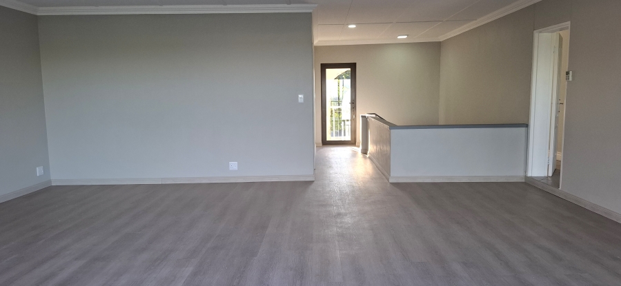 4 Bedroom Property for Sale in Beacon Bay Eastern Cape
